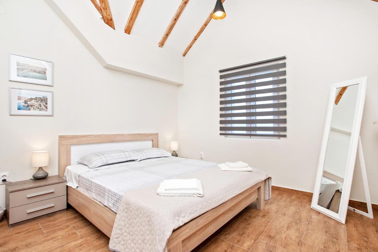 Apartments Isja ティヴァト エクステリア 写真