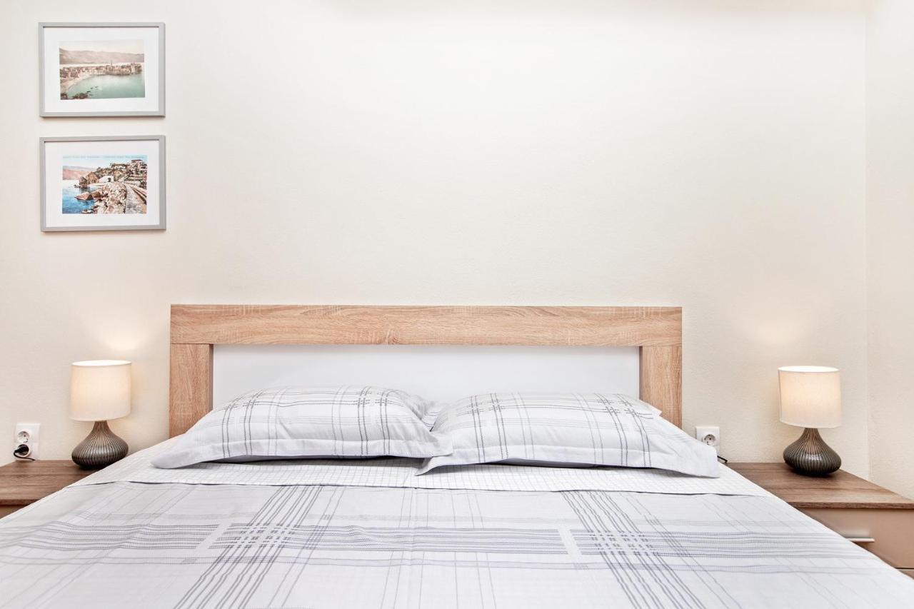 Apartments Isja ティヴァト エクステリア 写真