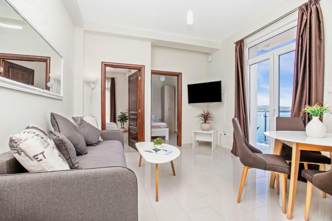 Apartments Isja ティヴァト エクステリア 写真